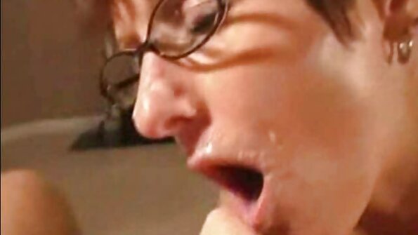 Evro kurbe in pohoten Rocco Siffredi imajo analni seks