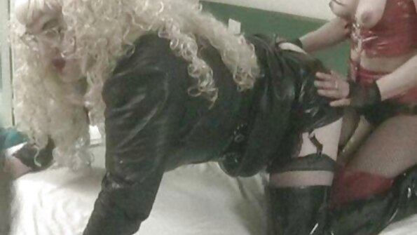 Deviant Aiden Starr strapon zajebava Skin Diamond